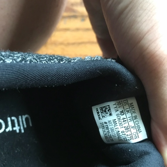 Ultra Boost 3.0 Core Black 10.5 - Picture 3 of 5